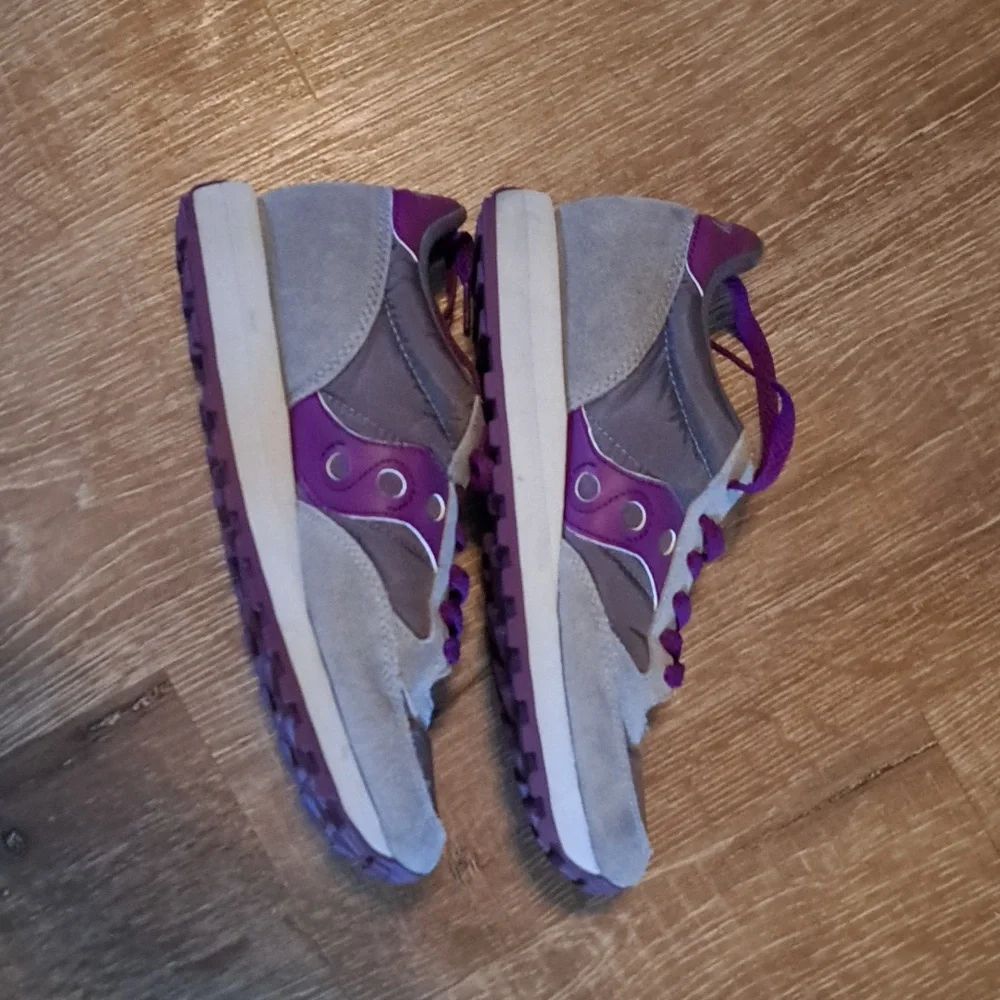 Saucony Grey and Purple Jazz Sneakers - Picture 3 of 7